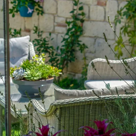 Salbakos Herakleia Boutique Alaçatı