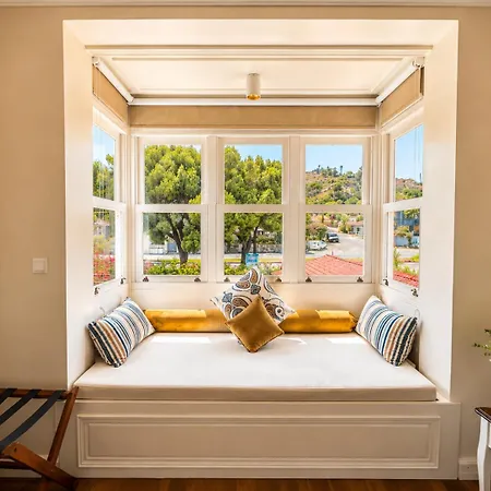 Salbakos Herakleia Hotel 2*