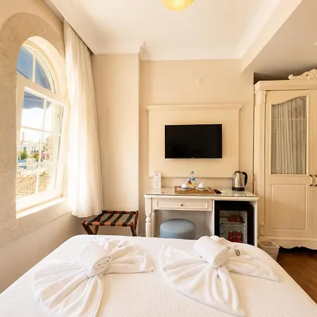 Salbakos Herakleia Hotel 2*