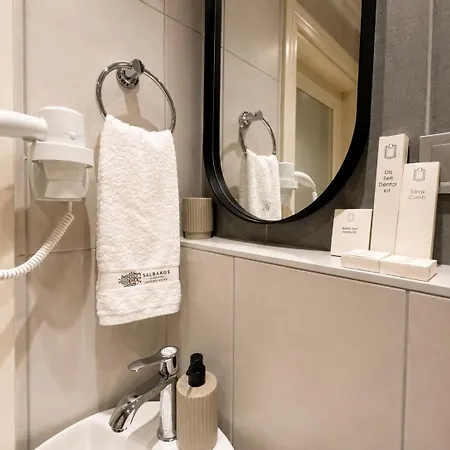 Hotel Salbakos Herakleia 2*